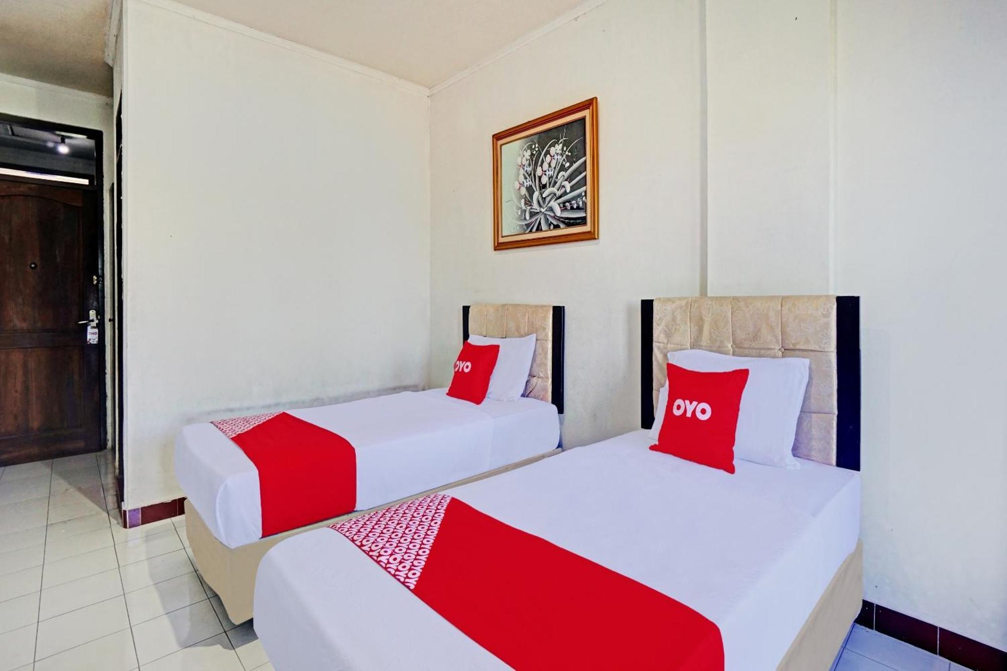 Oyo 90028 Hotel Victory Batu  Exterior photo