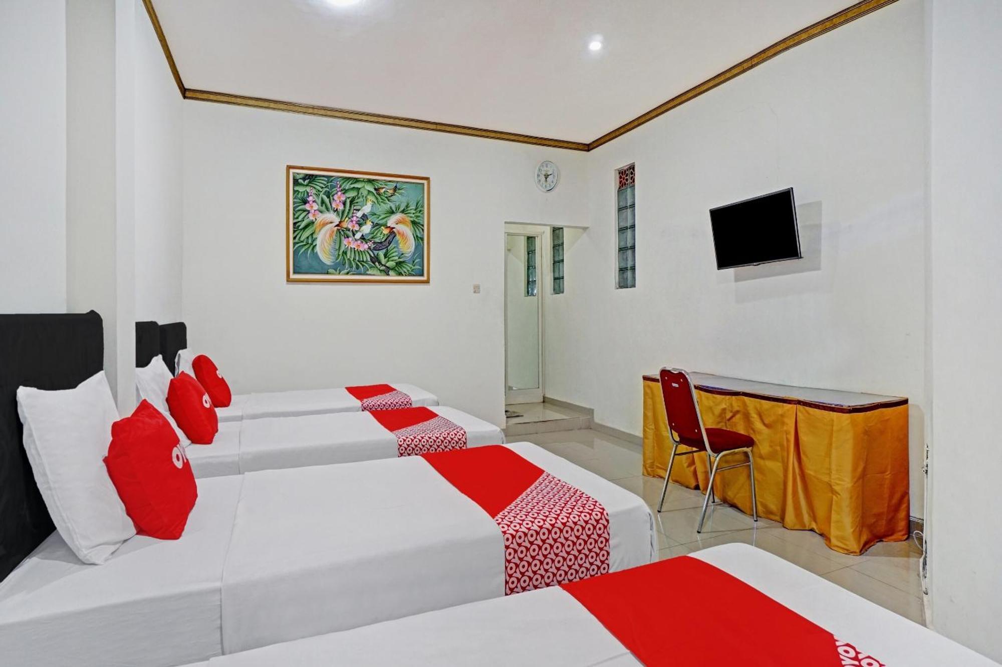 Oyo 90028 Hotel Victory Batu  Exterior photo