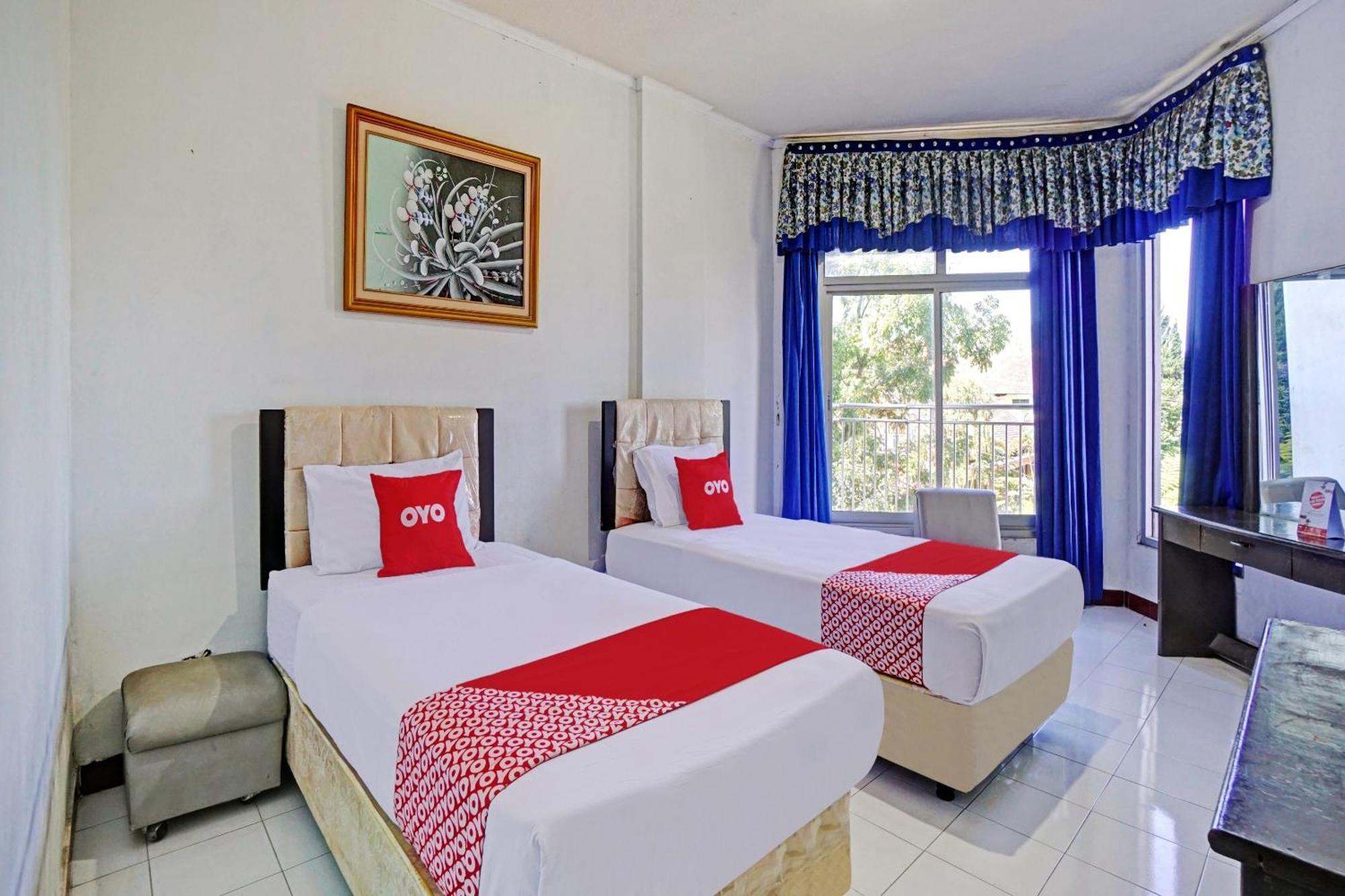 Oyo 90028 Hotel Victory Batu  Exterior photo